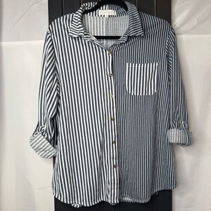 Eden & Olivia Blue and white Striped Button Up size Large